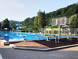 Sprungbecken