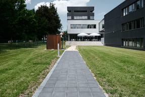 Solarweg auf dem Gelände der SWE