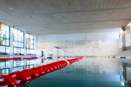 Schwimmbecken im Sportbad des Merkelschen Schwimmbads. Schwimmbecken im Sportbad des Merkelschen Schwimmbads.