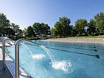 Becken im Freibad Berkheim